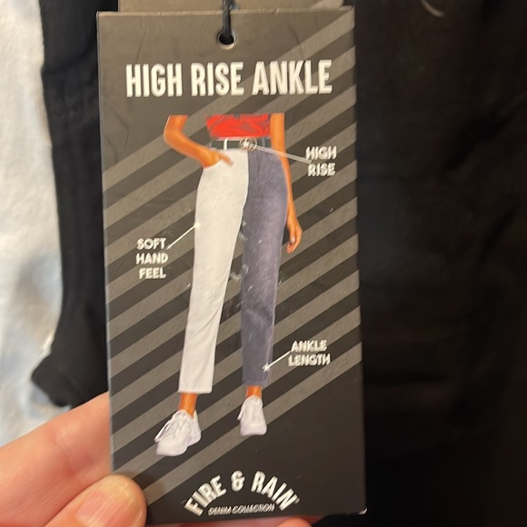Fire & Rain Denim. NWT High Rise Ankle. NWT10 - Picture 4 of 14